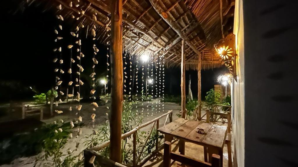 Stonefish Inn Jambiani Джамбіані Екстер'єр фото
